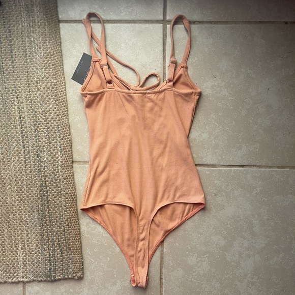 Peach bodysuit by Lei lis - Picture 3 of 5